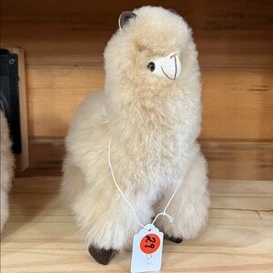 #29 100% alpaca fur 9”